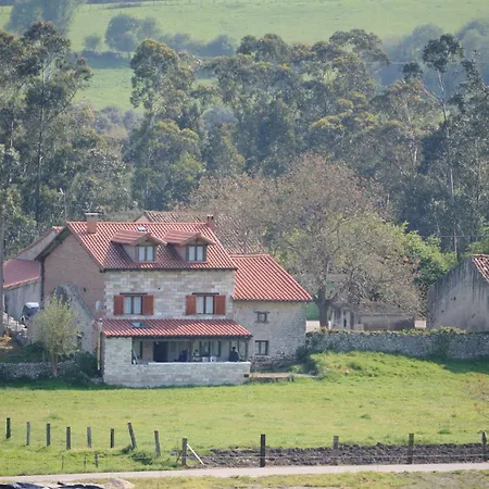 בית הארחה El Corralucu Serdio